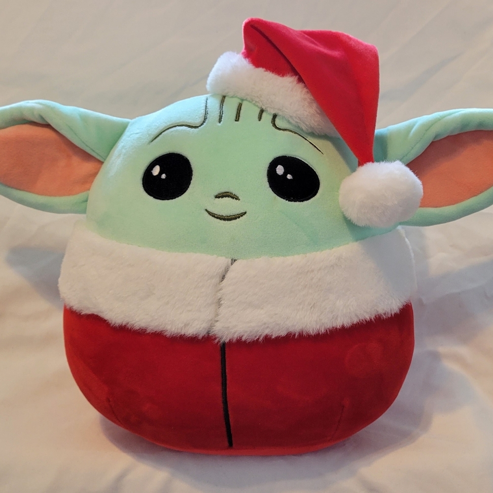 Star Wars The Mandalorian Christmas Baby YODA  PLUSH 20CM - NEW